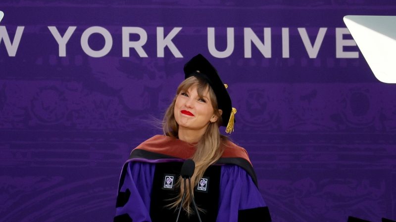 Did Taylor Swift Go To College